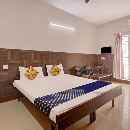 Hotel Spot On Ganga Yatri Nivas à Gundlupet Extérieur photo