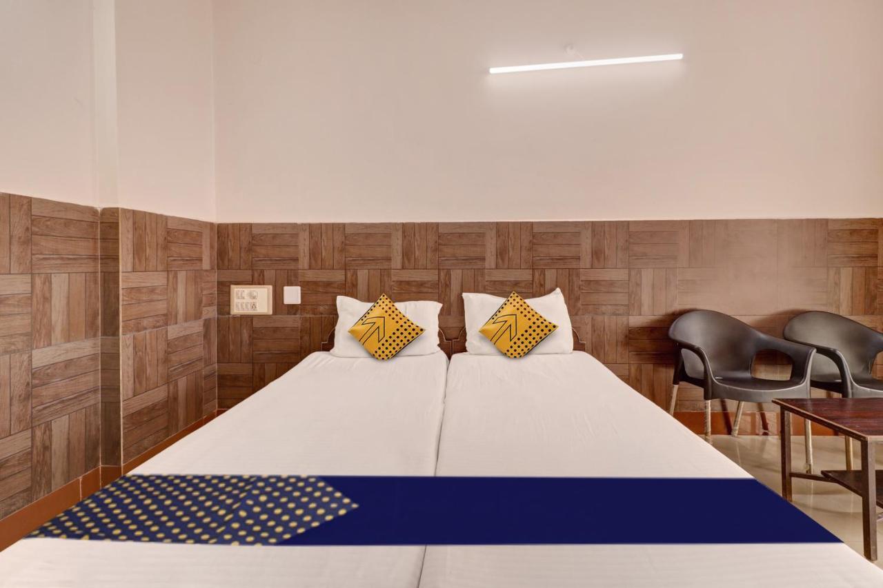 Hotel Spot On Ganga Yatri Nivas à Gundlupet Extérieur photo